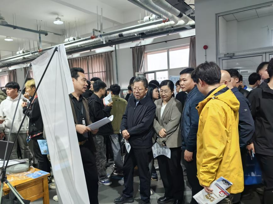 技能照亮前程 匠心筑梦包头-毕业生专场招聘会搭建圆梦桥梁